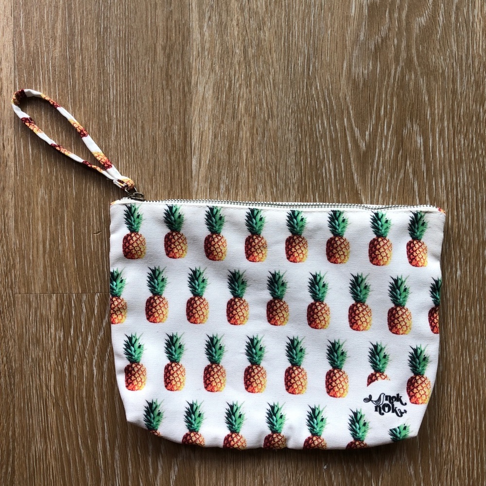 Pineapple Pouch🍍